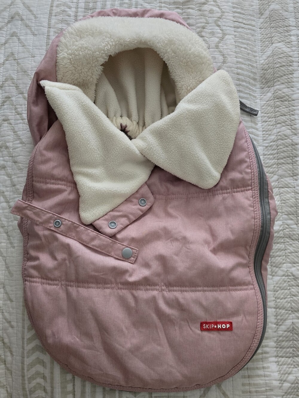 Skip Hop Pink and Cream Cozy Car Seat Cover
